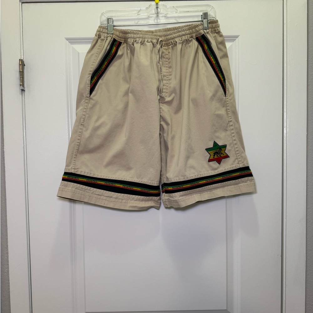 Roots Rasta Reggae Shorts khaki Mens Size XL 100% Cotton pocket in back